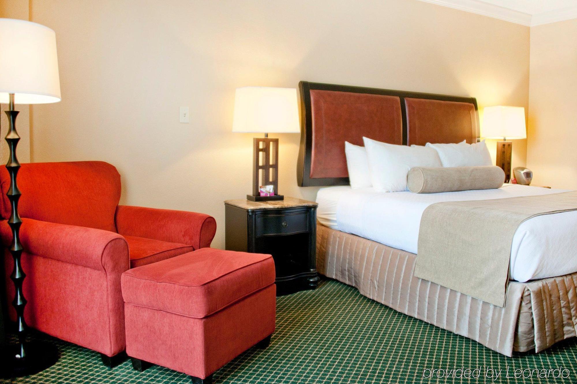 Hotel Crowne Plaza Pensacola Grand Exterior foto