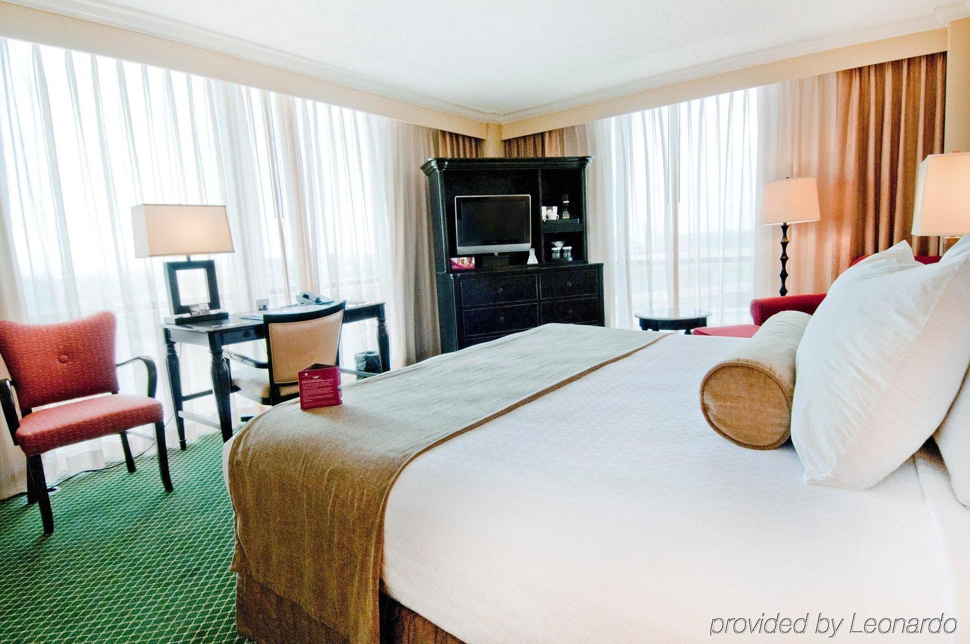 Hotel Crowne Plaza Pensacola Grand Exterior foto